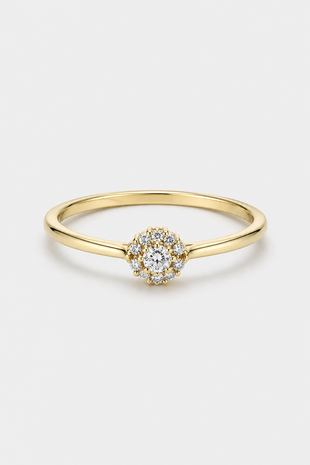 Round Cluster Ring · Yellow Gold · Setup