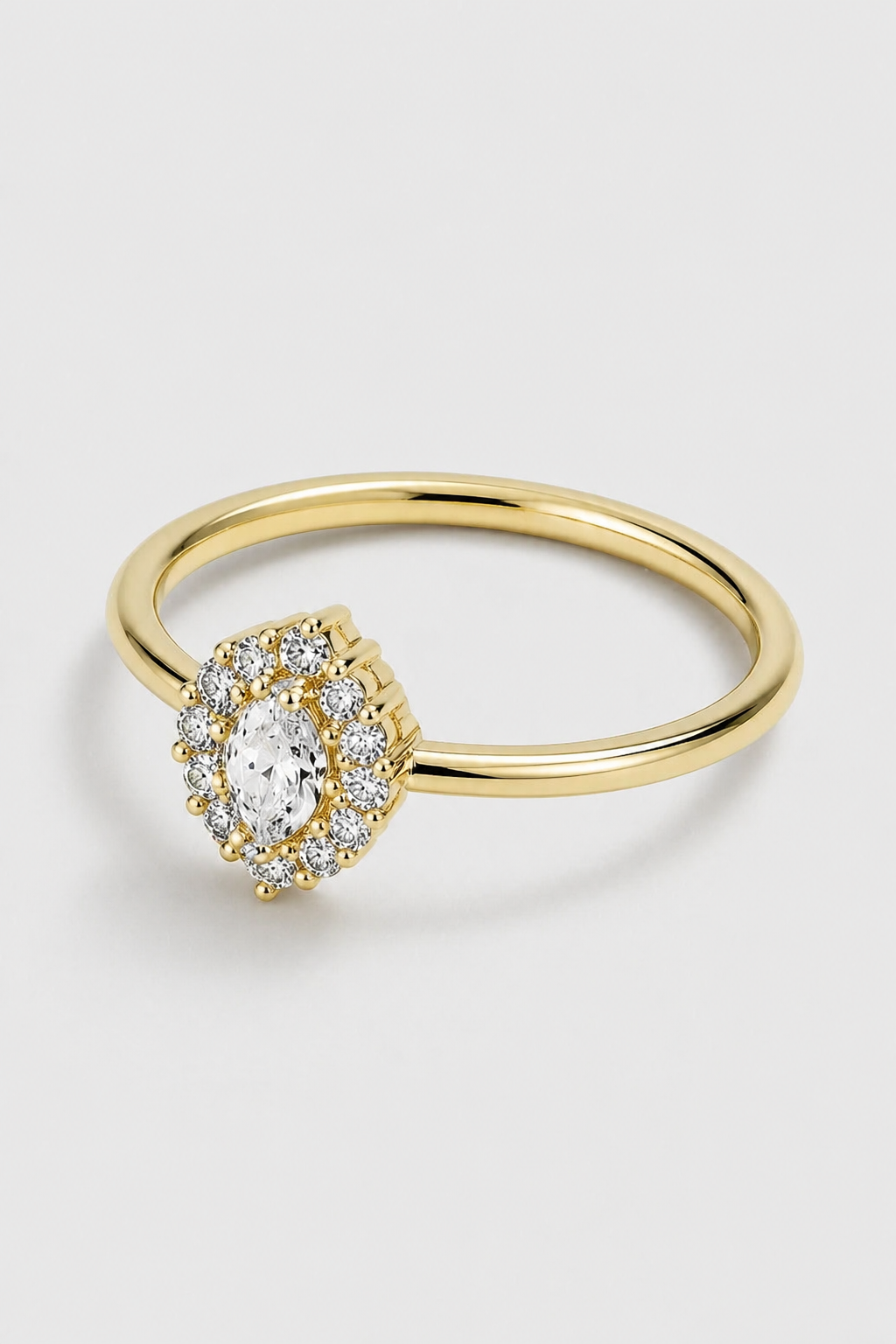 Pear Halo Ring · Yellow Gold · Setup 6