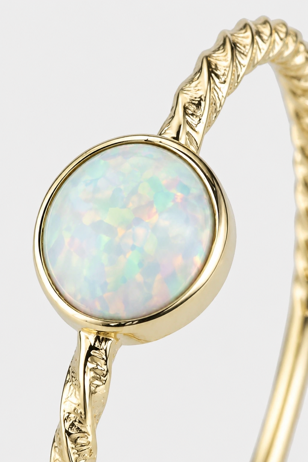 Opal Bezel Ring · Yellow Gold · Setup 2
