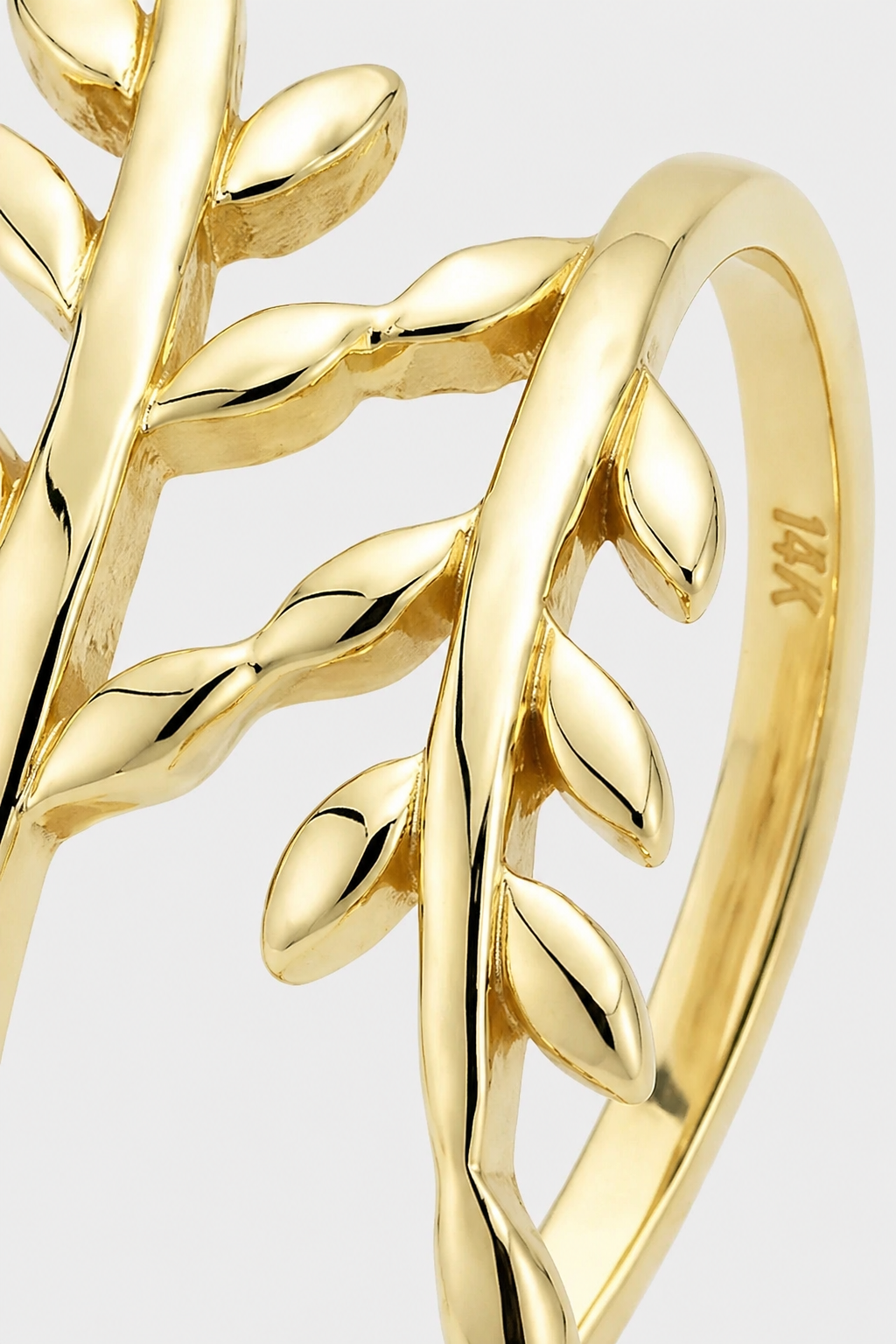 Leaf Vine Ring · Yellow Gold · Setup 2