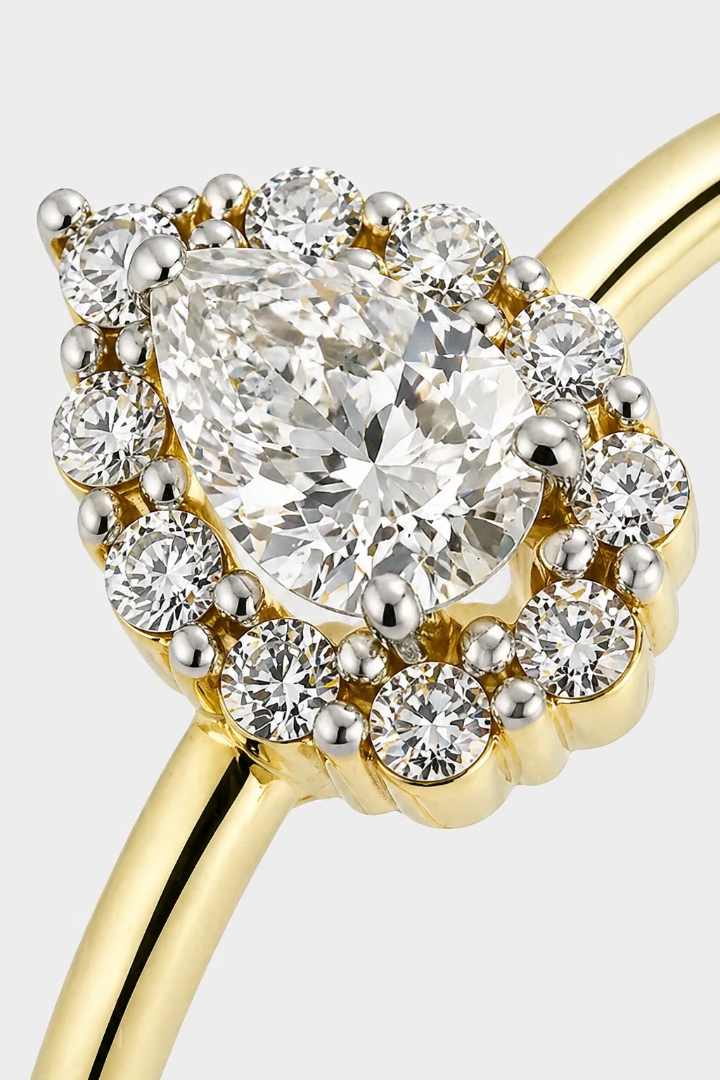 Dew Drop Halo Ring · Yellow Gold · Setup 2