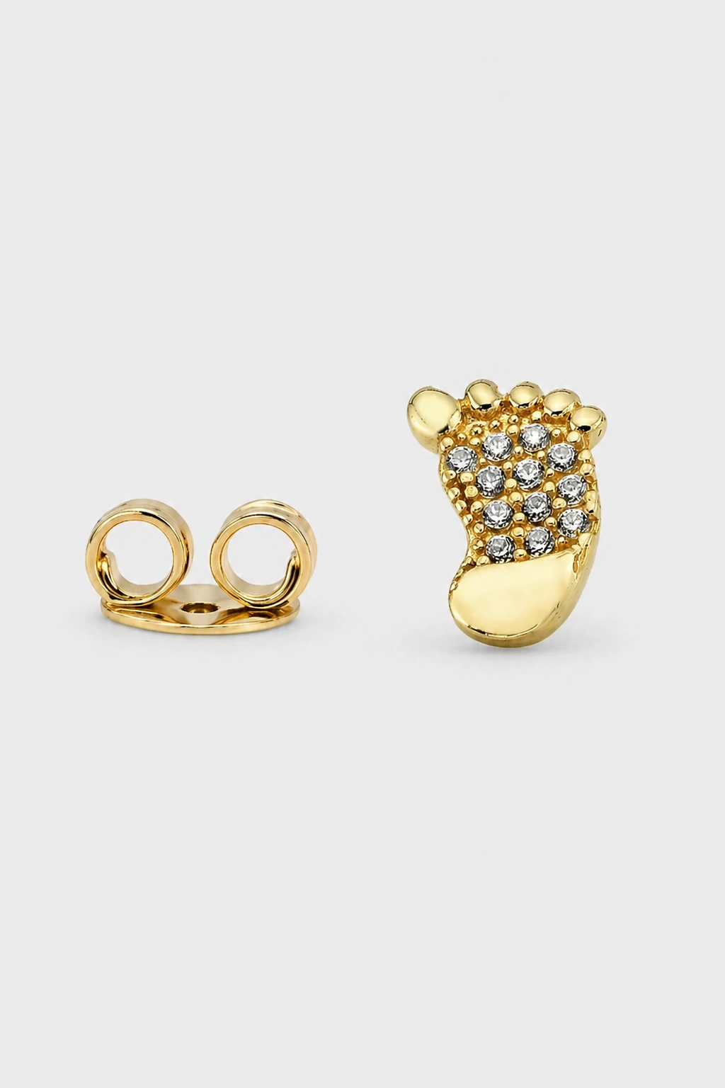 Footprint Studs · Yellow Gold · Prompt 4