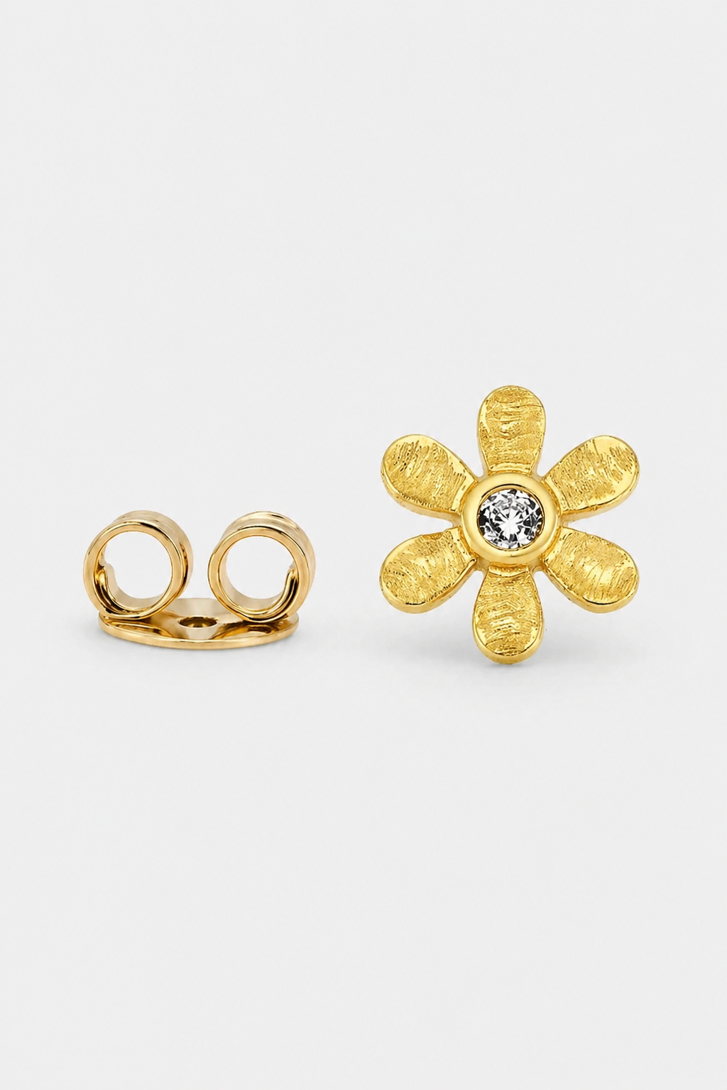 Textured Bloom Studs · Yellow Gold · Prompt 4