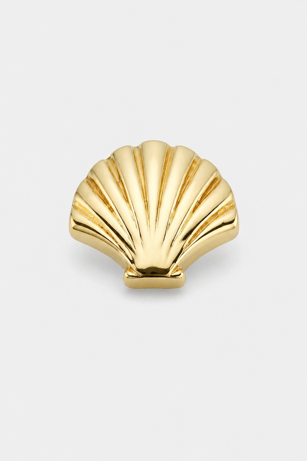 Shell Studs · Yellow Gold · Prompt 3