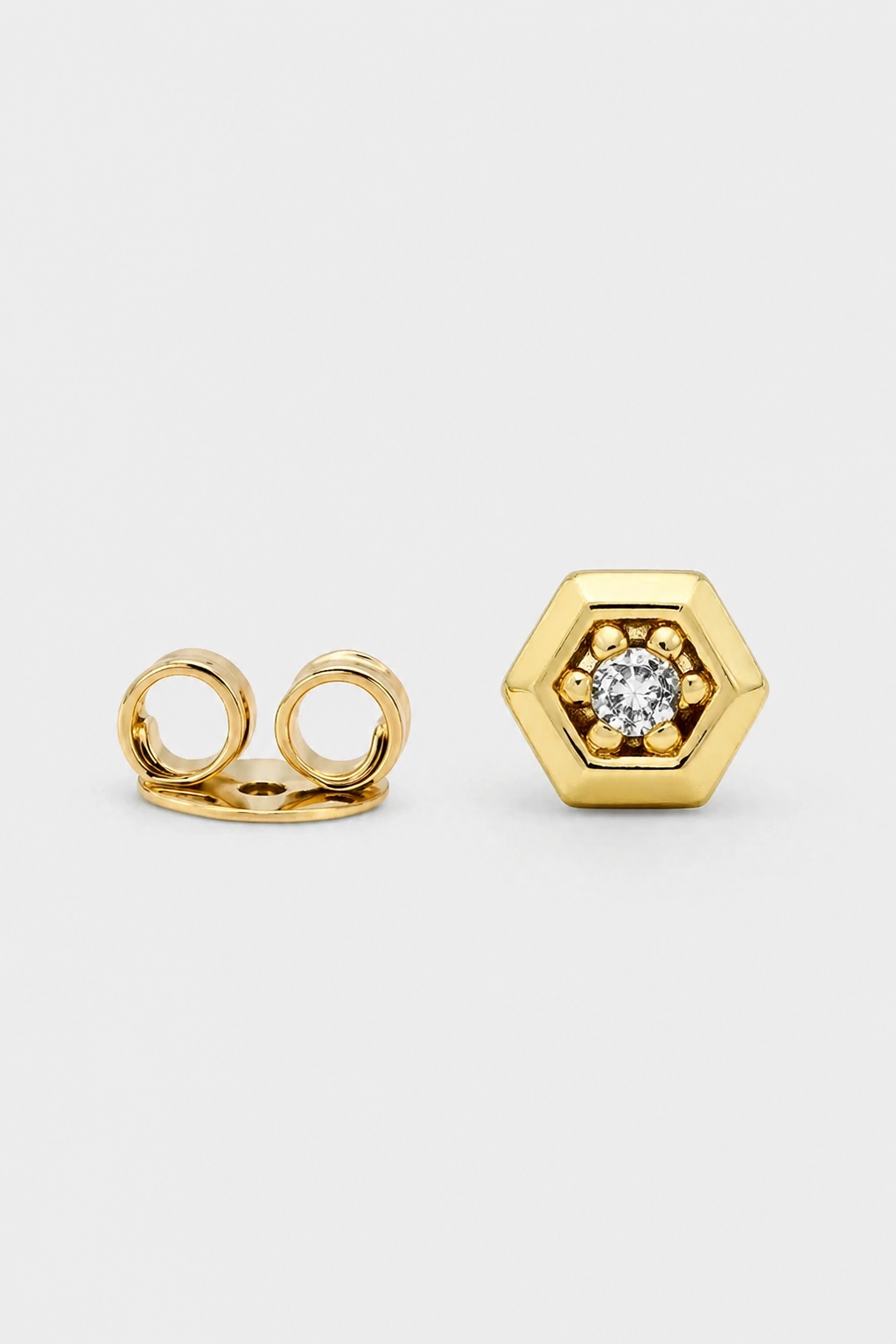 Hexagon Studs · Yellow Gold · Prompt 4