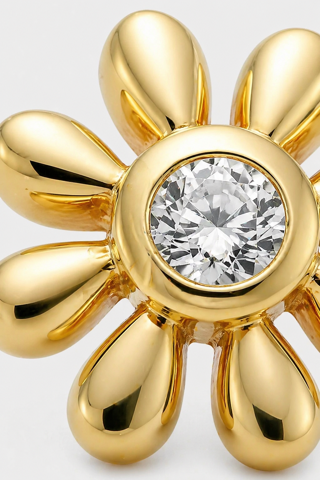 Crystal Bloom Studs · Yellow Gold · Setup