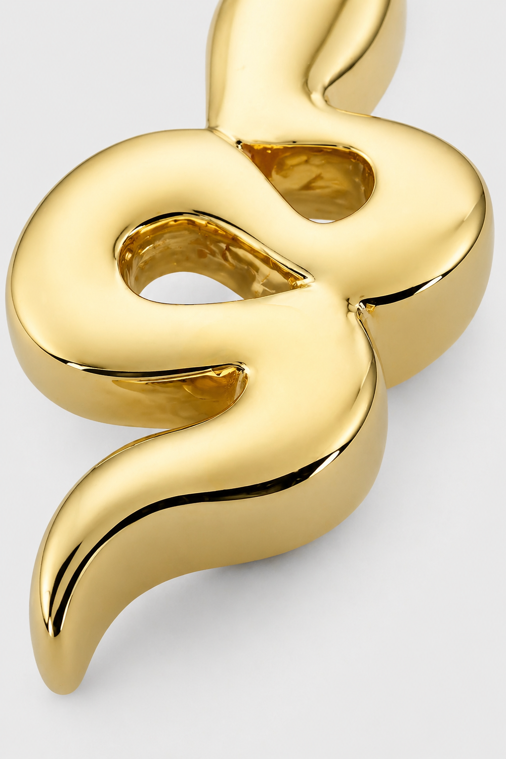 Serpent Studs · Yellow Gold · Setup
