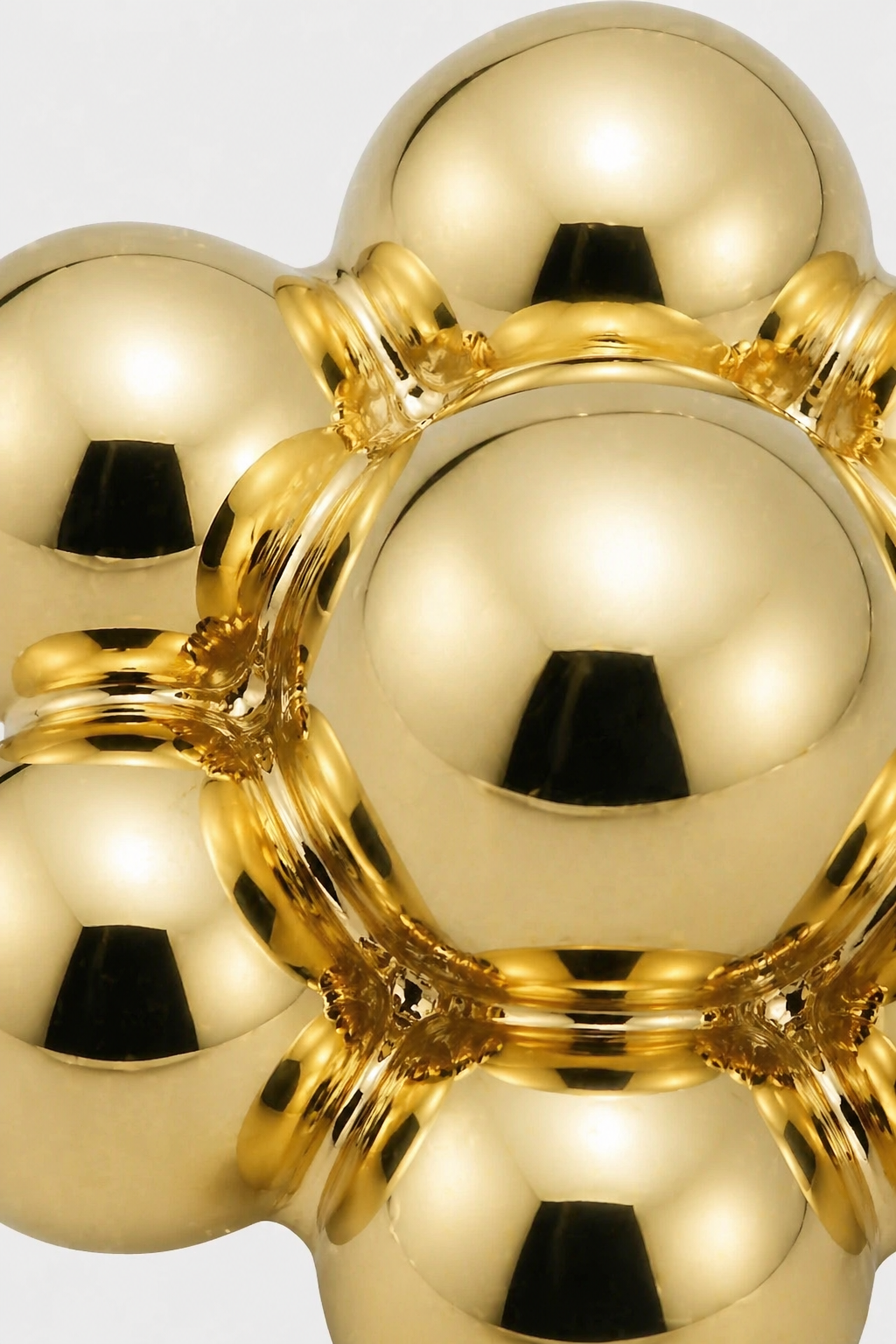 Beaded Bloom Studs · Yellow Gold · Setup