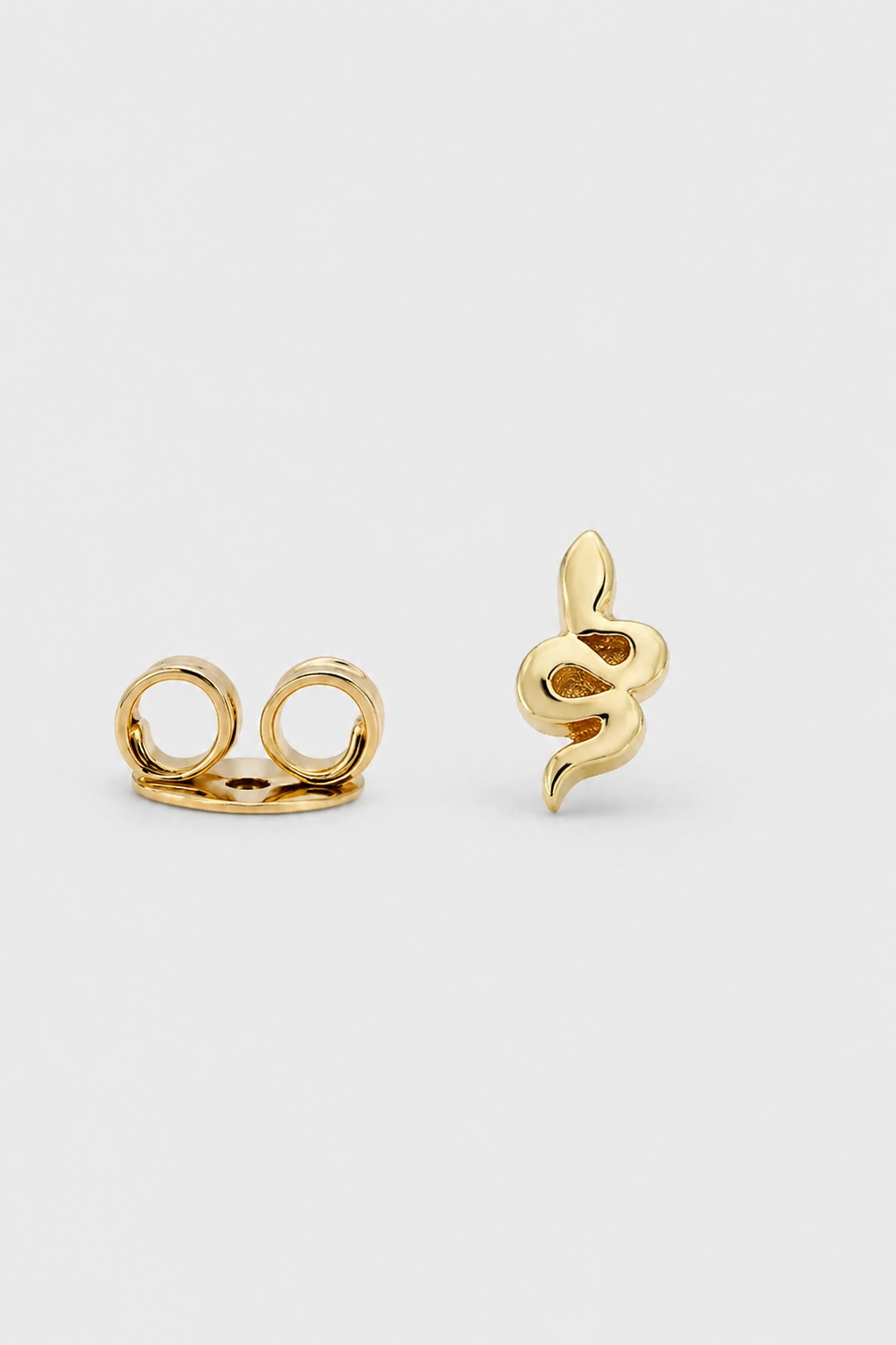 Serpent Studs · Yellow Gold · Prompt 4