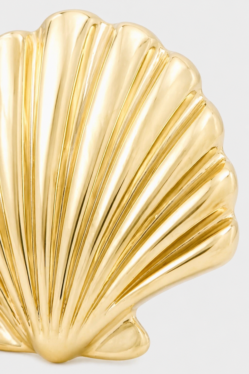 14k Gold Flatback Piercing mit Muschelmotiv · Yellow Gold · Setup 4