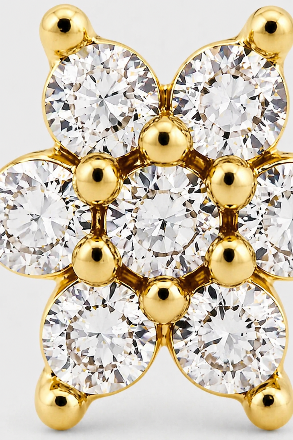14k Gold Flatback Piercing mit Blütenmotiv · Yellow Gold · Setup 4