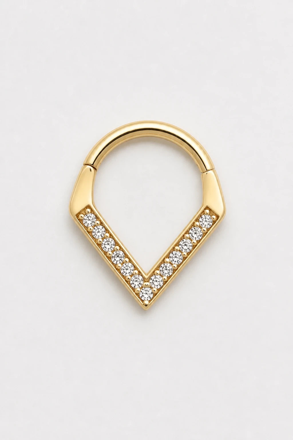14k Gold Piercing Clicker mit V-Form · Yellow Gold · Studio 1/3 Guided