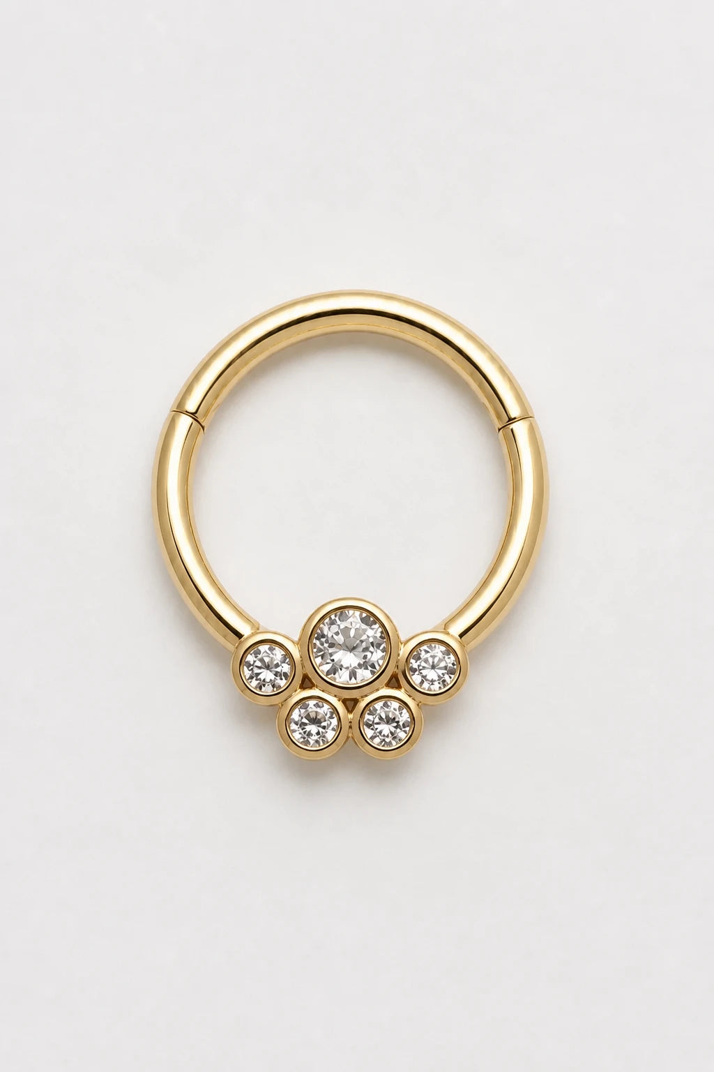 14k Gold Piercing Clicker mit Zirkonia-Cluster · Yellow Gold · Studio 1/3 Guided