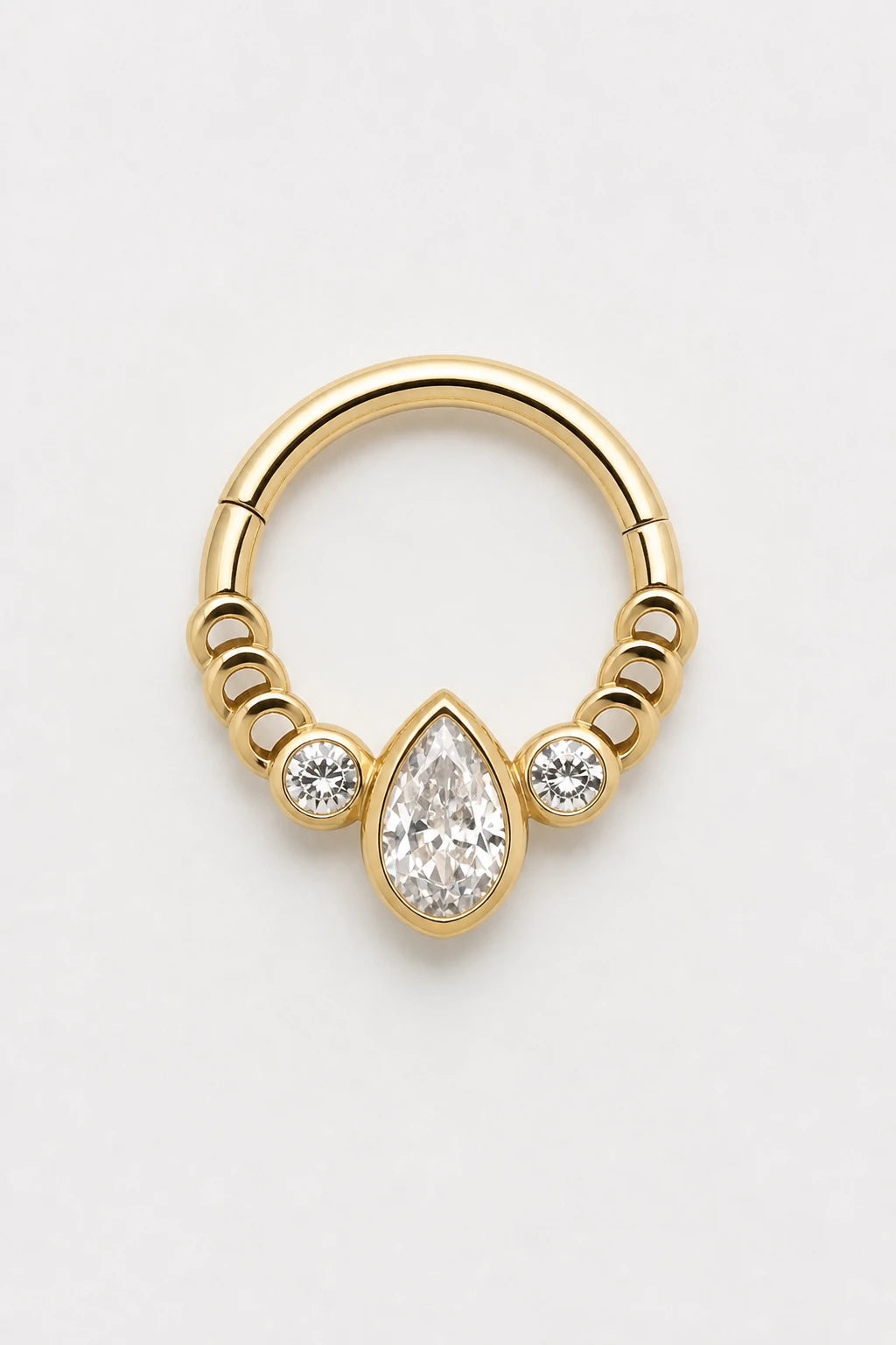 14k Gold Piercing Clicker mit Tropfen-Zirkonia · Yellow Gold · Studio 1/3 Guided