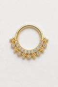 14k Gold Piercing Clicker mit Zirkonia-Cluster · Yellow Gold · Studio 1/3 Guided [mj-base:003-0033] [mj-variant:001] [mj-role:variant_main] [mj-rank:0]