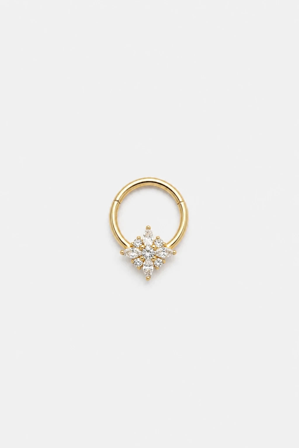 14k Gold Piercing Clicker mit Blütenmotiv · Yellow Gold · Studio 4/5 Wide