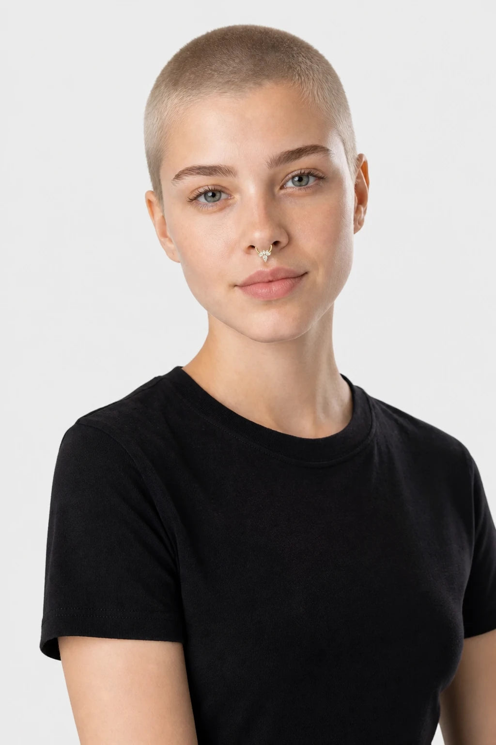 14k Gold Piercing Clicker mit Blütenmotiv · Yellow Gold · Septum 2/4 Direct Eye