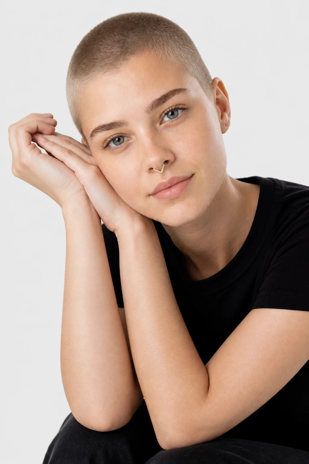 14k Gold Piercing Clicker mit V-Form · Yellow Gold · Septum 2/4 Direct Eye