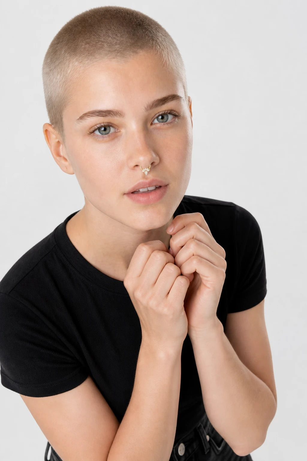 14k Gold Piercing Clicker mit Blütenmotiv · Yellow Gold · Septum 3/4 Direct High