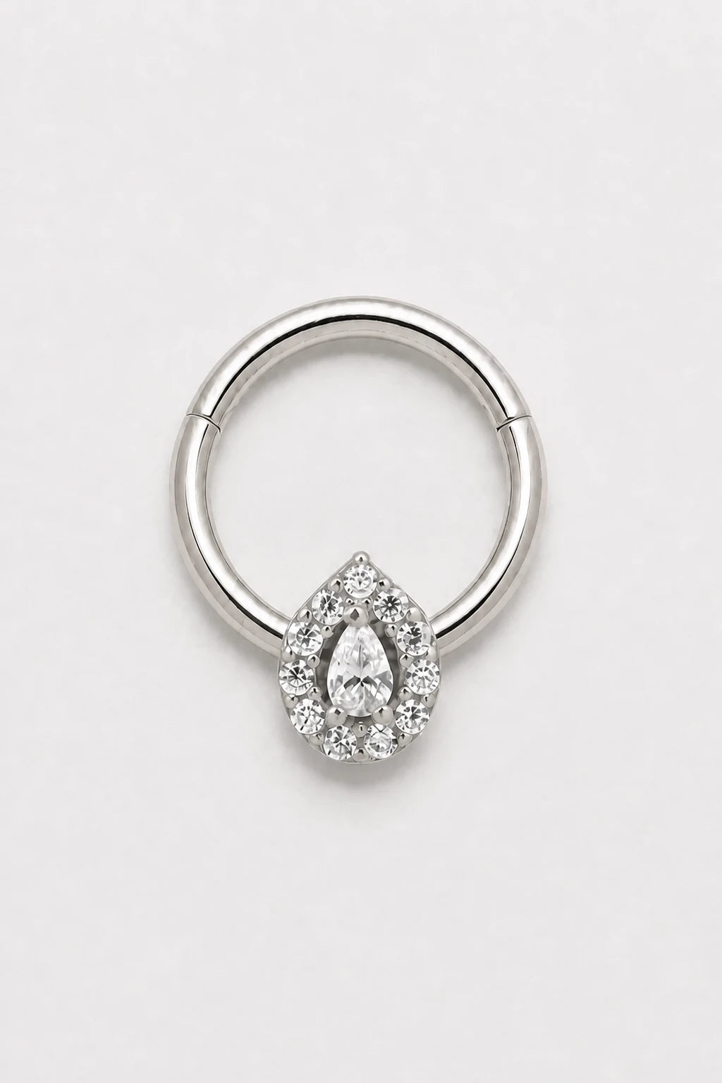 14k Gold Piercing Clicker mit Tropfen-Zirkonia · White Gold · Studio 1/3 Guided