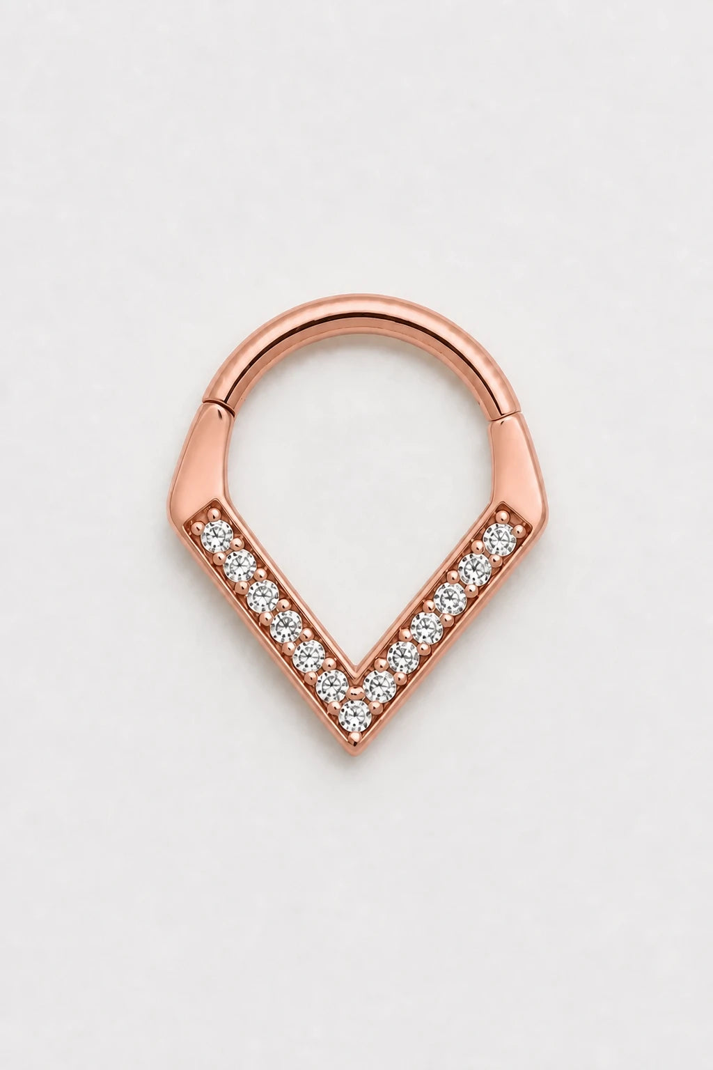 14k Gold Piercing Clicker mit V-Form · Rose Gold · Studio 1/3 Guided