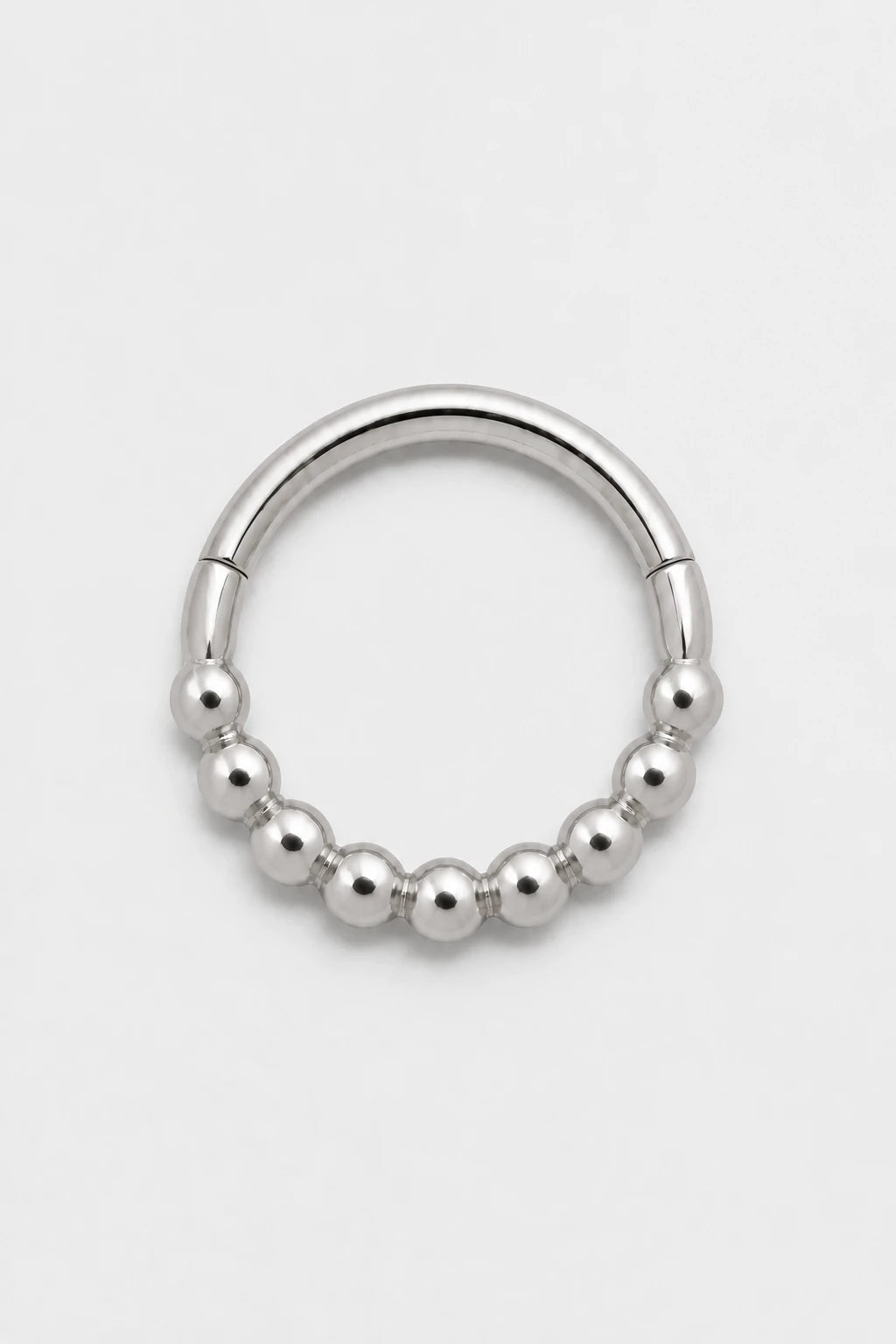 14k Gold Piercing Clicker mit Kugelstruktur · White Gold · Studio 1/3 Guided