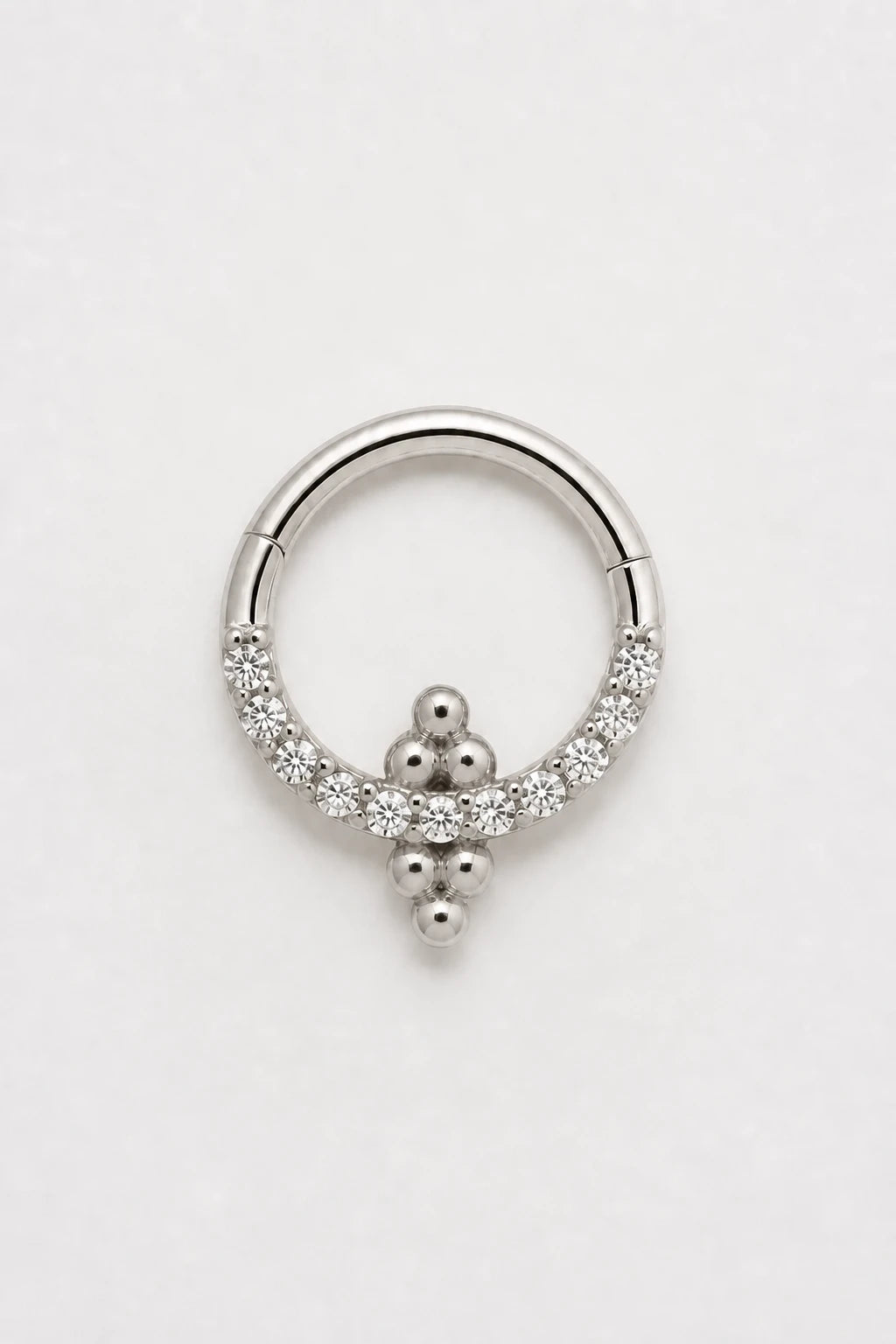14k Gold Piercing Clicker mit Zirkonia-Cluster · White Gold · Studio 1/3 Guided