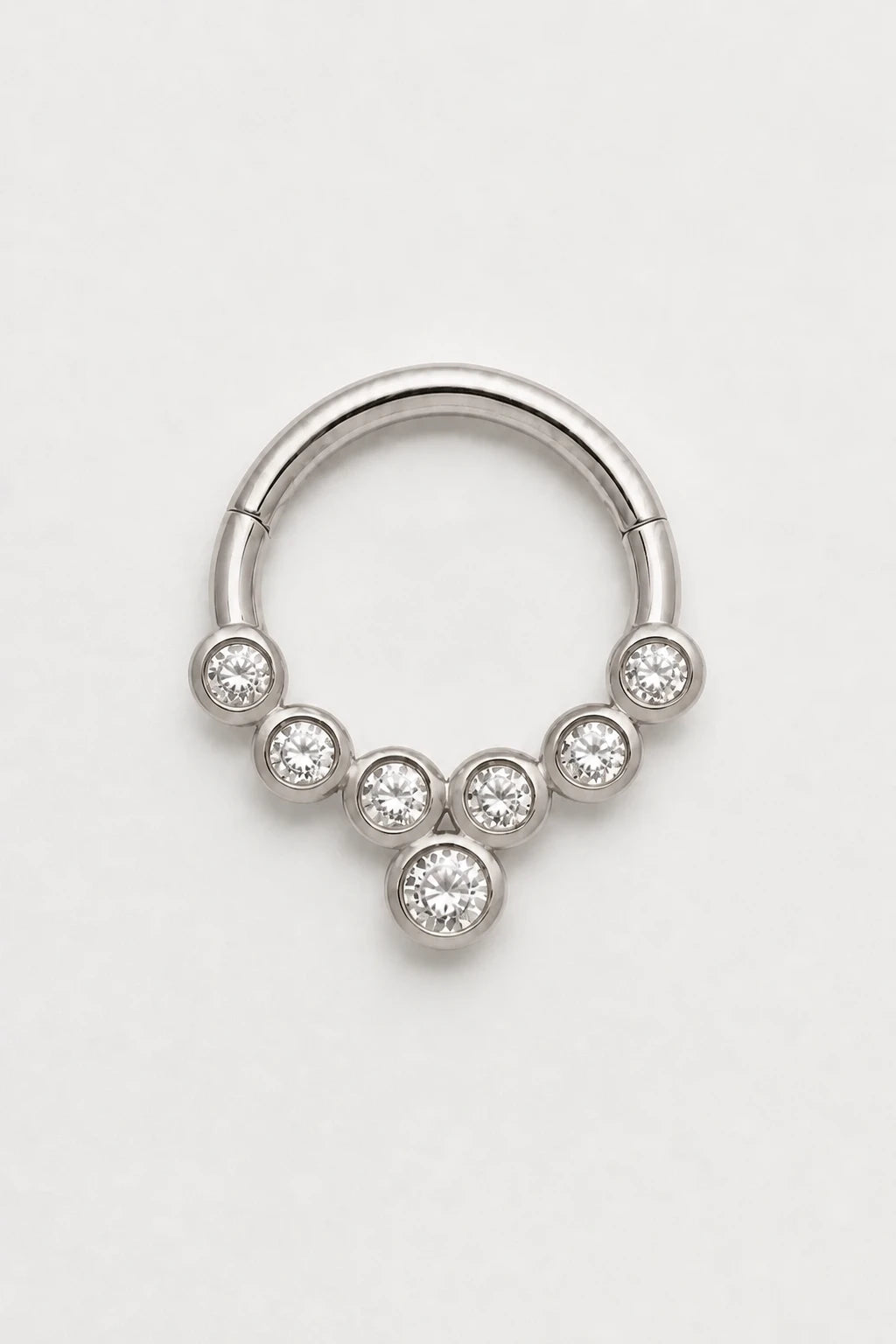14k Gold Piercing Clicker mit klaren Zirkonia · White Gold · Studio 1/3 Guided