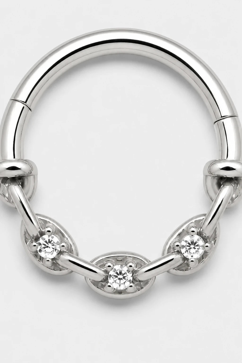 14k Gold Piercing Clicker mit klaren Zirkonia · White Gold · Studio 2/3 Macro