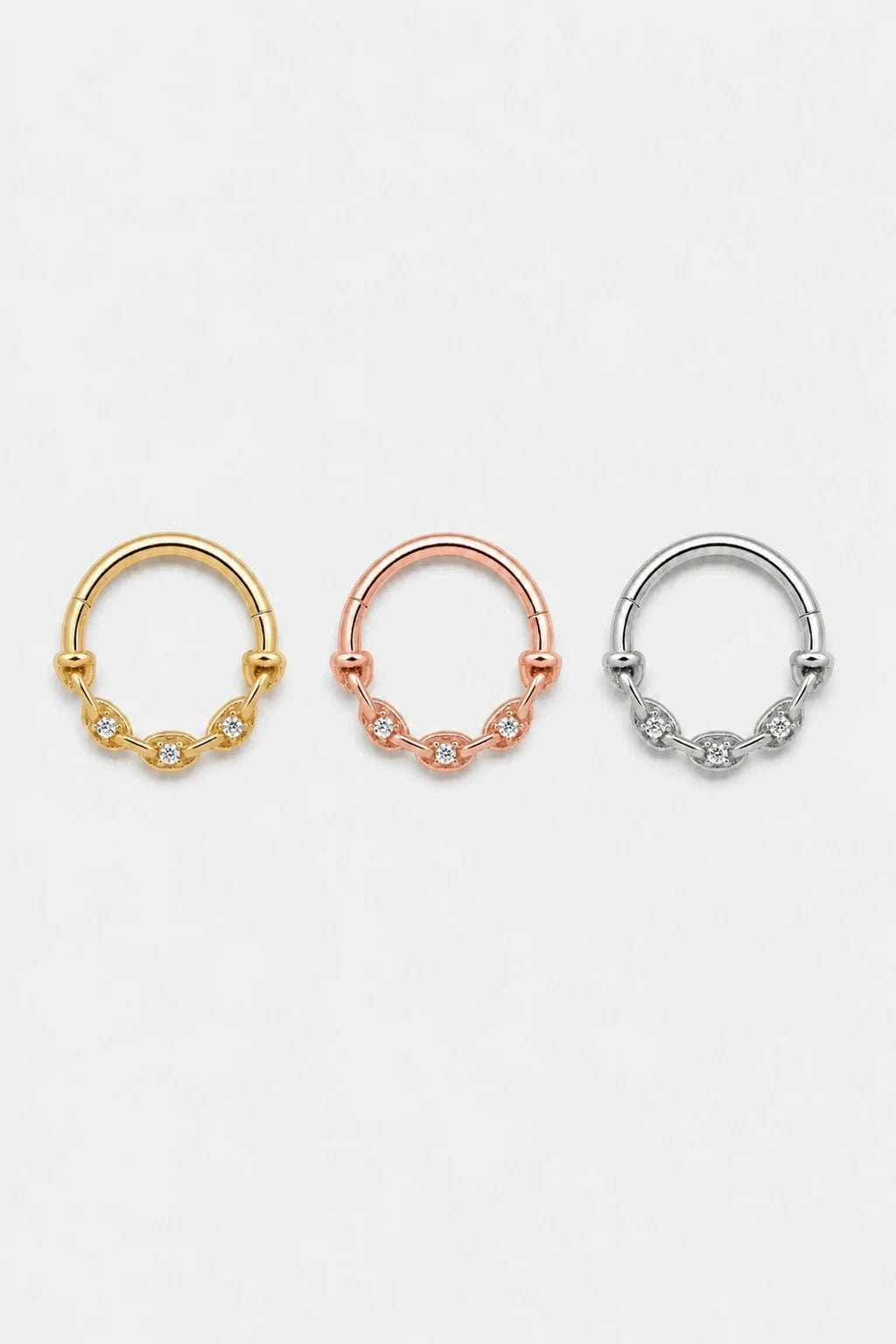 14k Gold Piercing Clicker mit klaren Zirkonia · Yellow Gold · Studio 5/5 Colorways