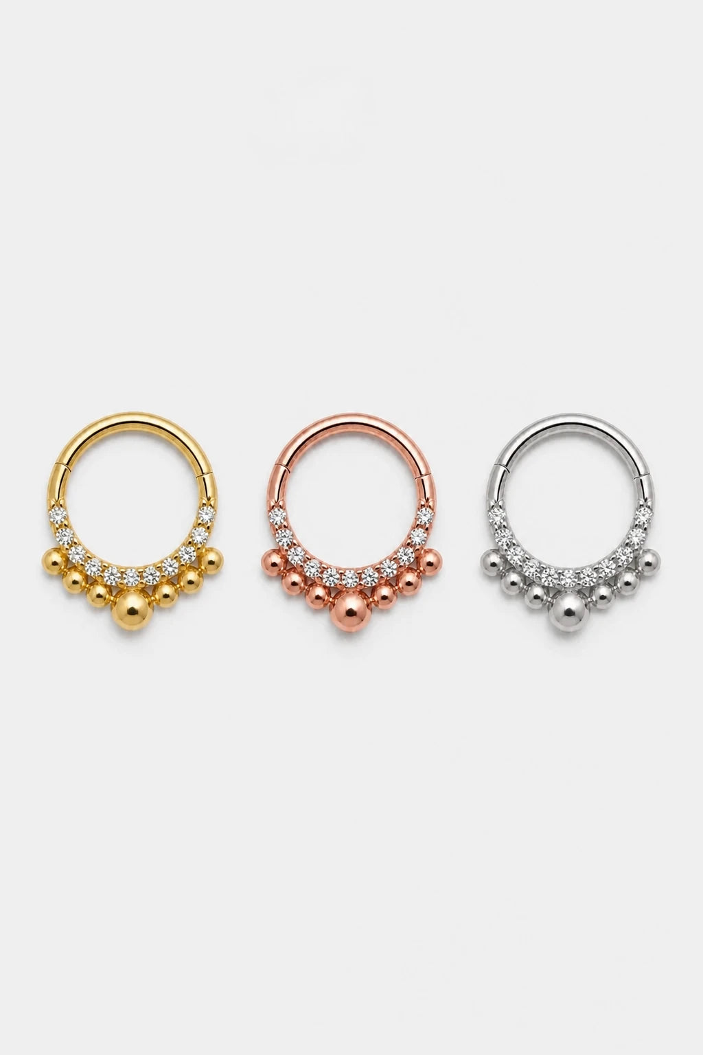 14k Gold Piercing Clicker mit Zirkonia-Cluster · Yellow Gold · Studio 5/5 Colorways