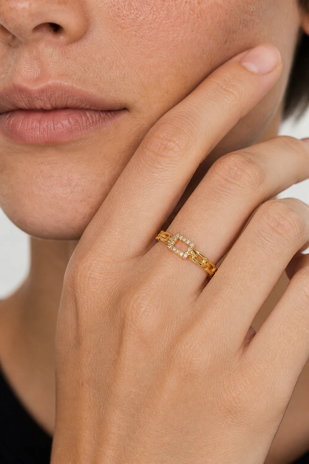 Linked Pave Ring · Yellow Gold · Model 1