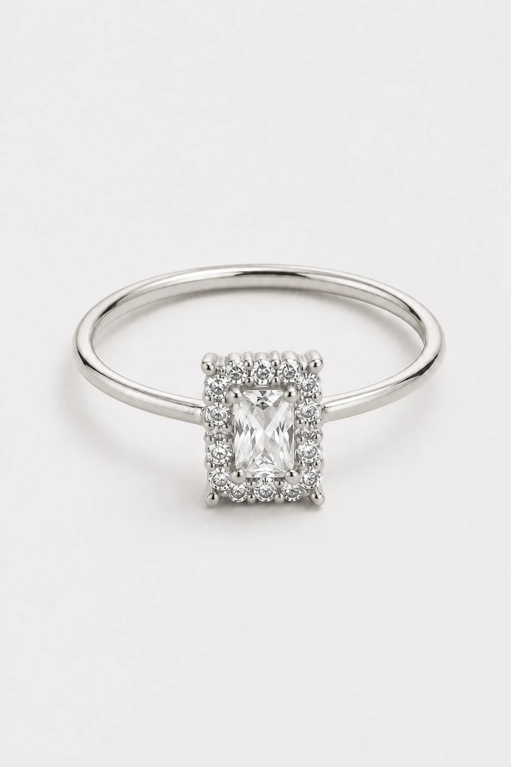 Rectangle Cluster Ring · White Gold · Setup