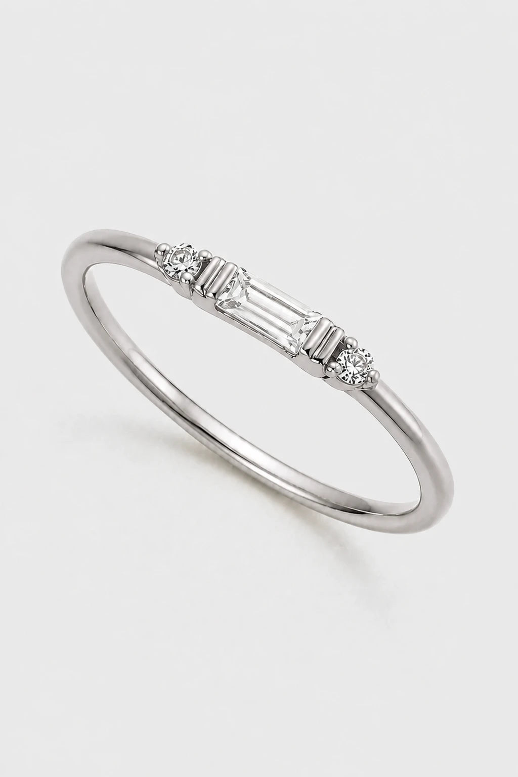 Baguette Trio Ring · White Gold · Setup 6