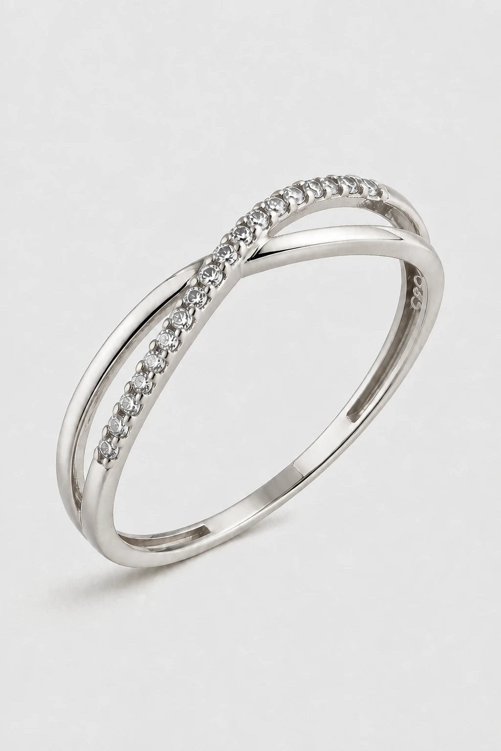 Crossing Pave Ring · White Gold · Setup 6