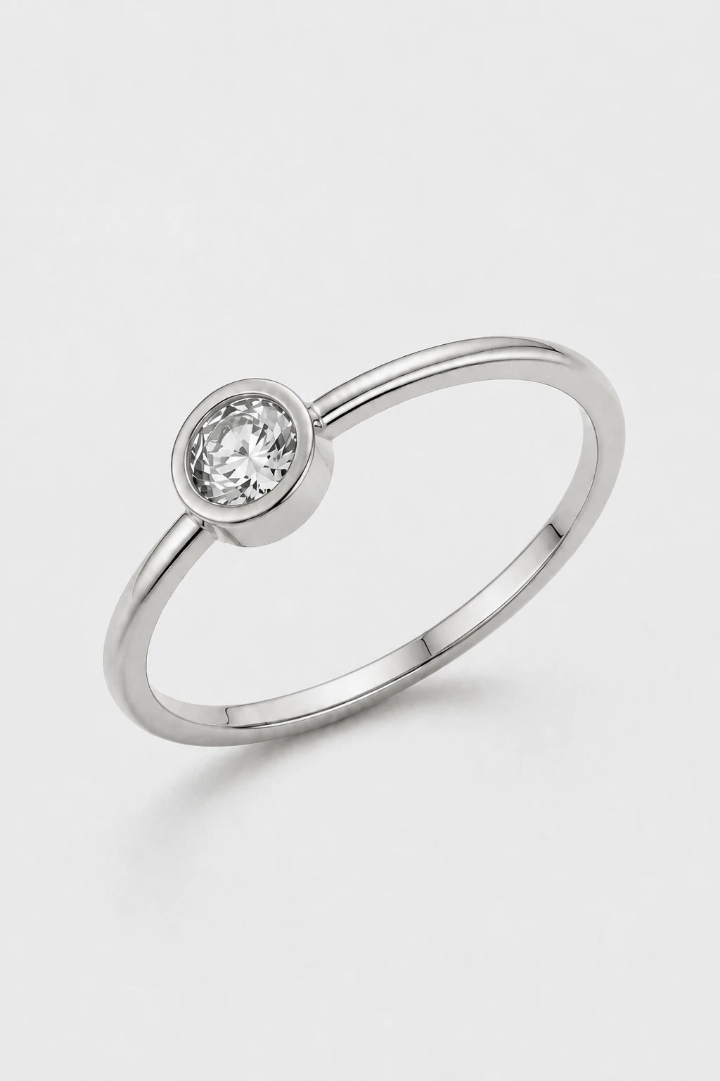 Round Bezel Ring · White Gold · Setup 6
