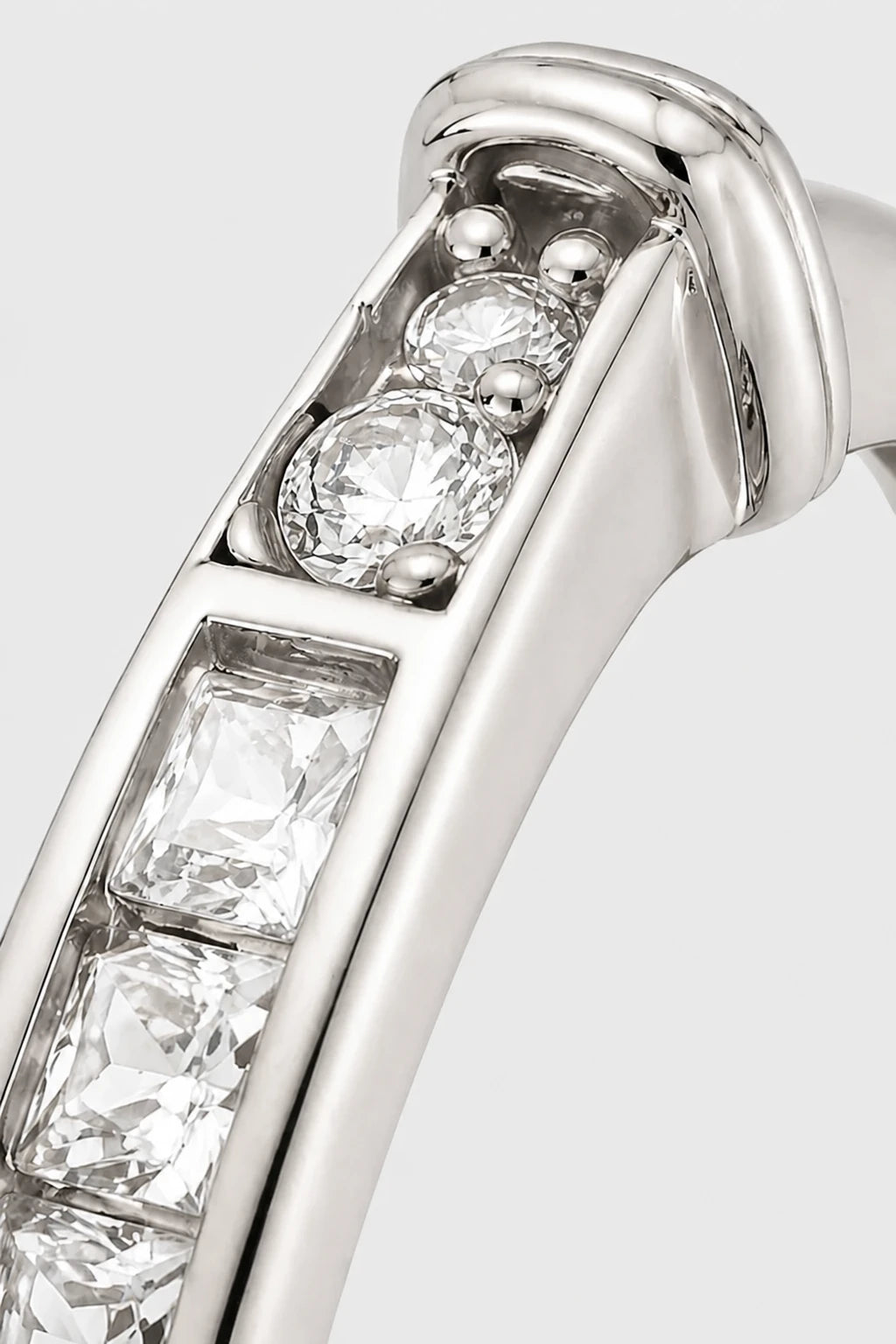Bar Pave Ring · White Gold · Setup 2