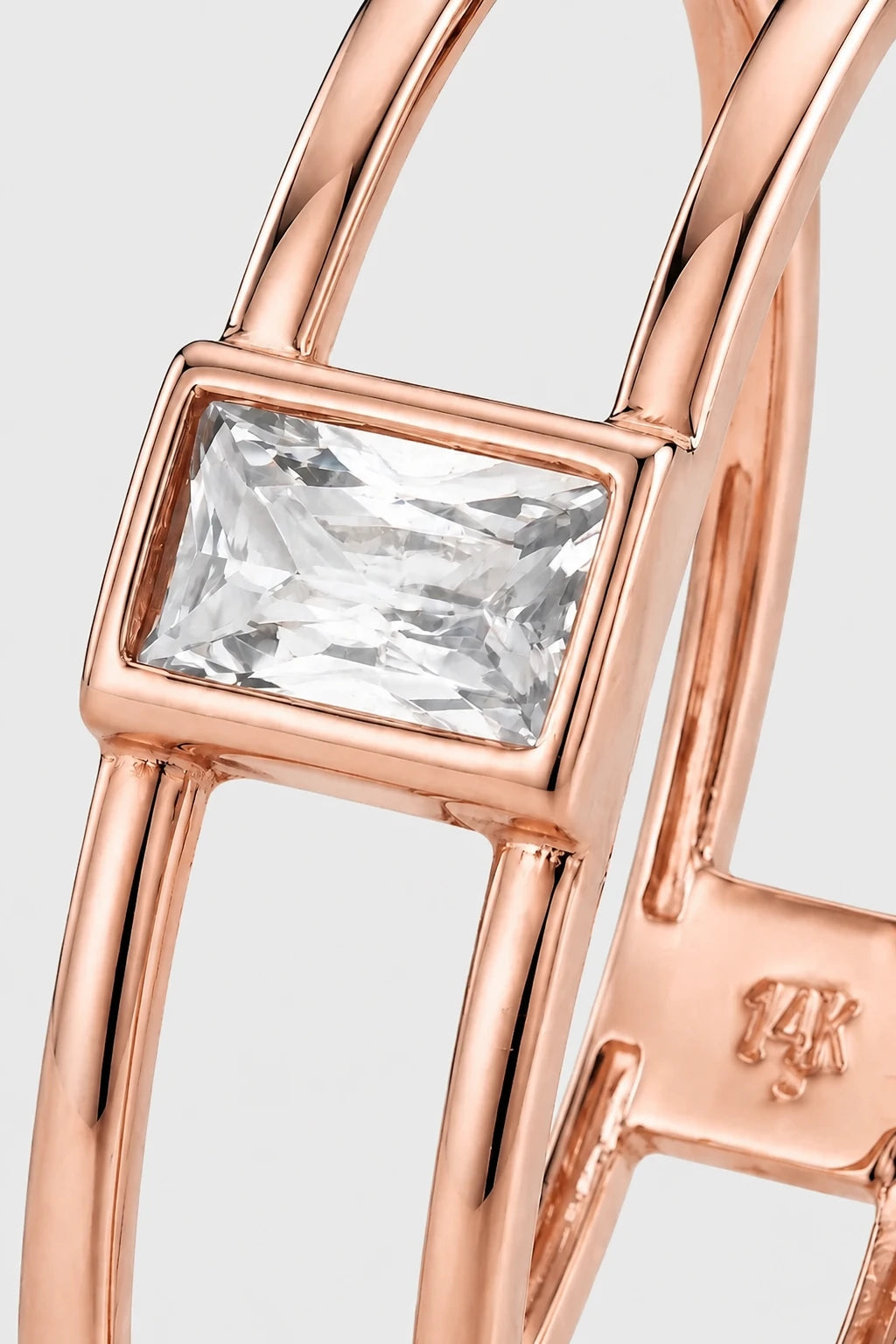 Double Band Baguette Ring · Rose Gold · Setup 2