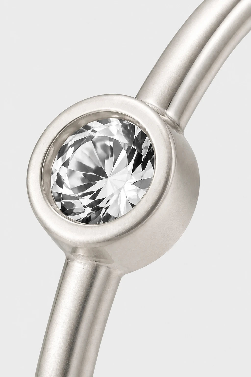 Bezel Solitaire Ring · White Gold · Setup 2