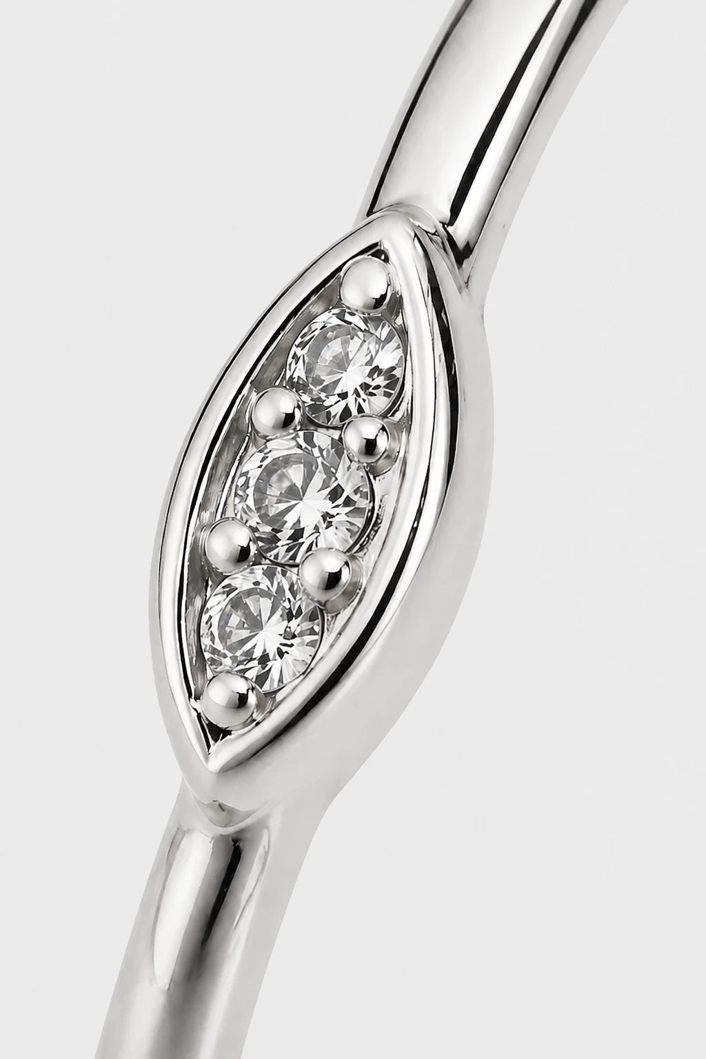 Tiny Marquise Ring · White Gold · Setup 2